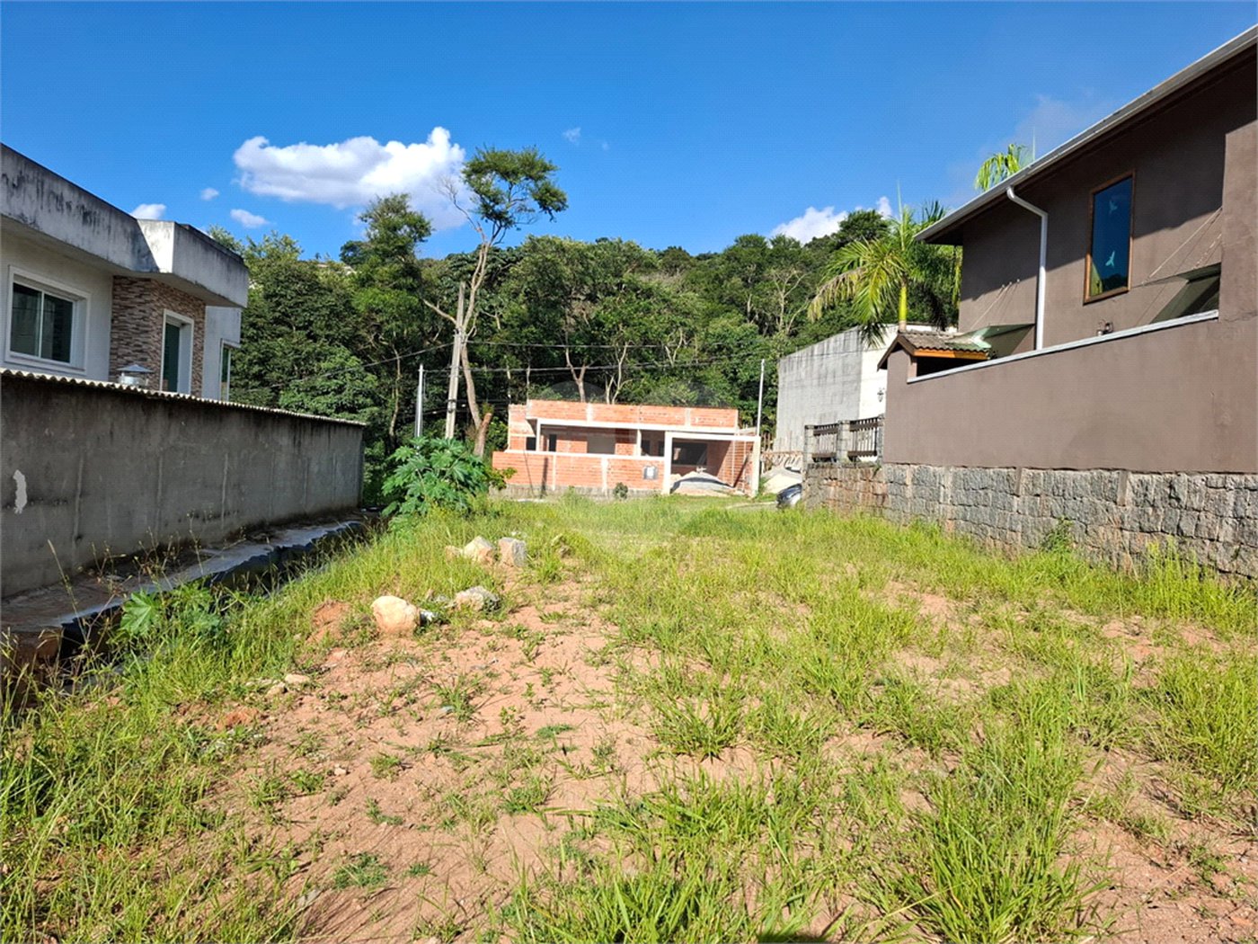 Terreno à venda no condomínio Itaguaçu da Cantareira, São Paulo - SP