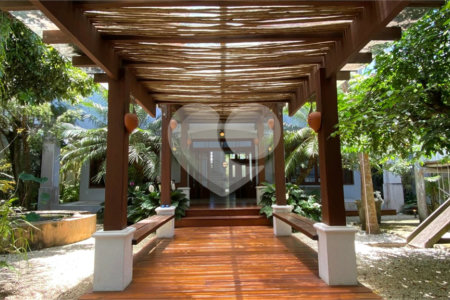 Casa à venda com 1 quarto, sendo 3 suítes, no Centro, Porto Seguro, BA