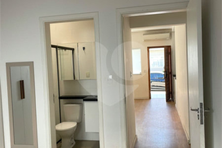 Casa à venda com 3 quartos, sendo 1 suíte, no condomínio Villaggio DI Itaici, Indaiatuba - SP