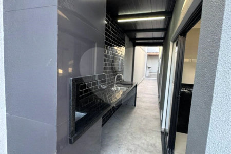 Casa à venda com 3 quartos, sendo 1 suíte, em Bosque dos Eucaliptos, São José dos Campos, SP