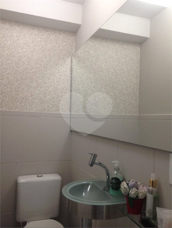 Casa à venda com 3 quartos, sendo 1 suíte, no condomínio Village Jardim Versailles, Jundiaí - SP