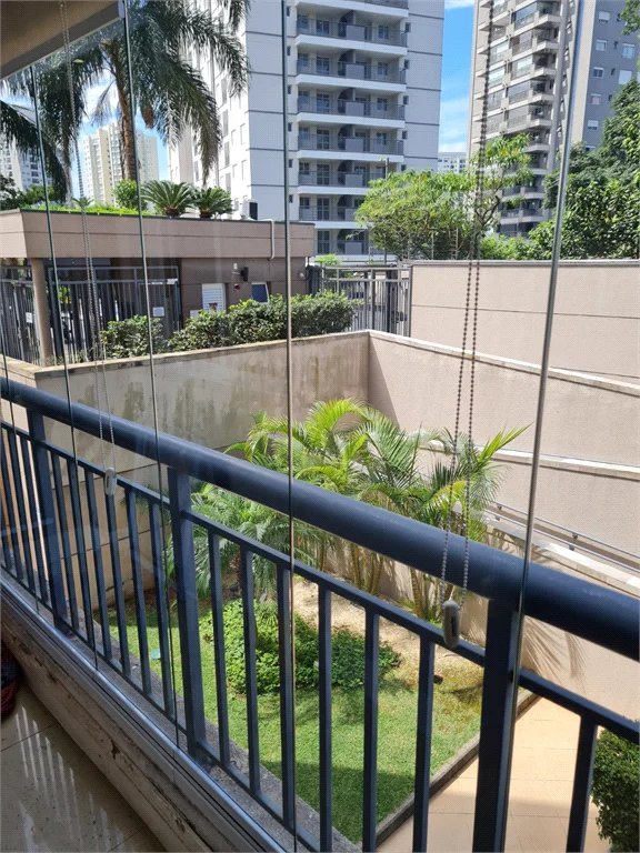 Apartamento à venda com 3 quartos, sendo 1 suíte,  em Vila Andrade, São Paulo, SP