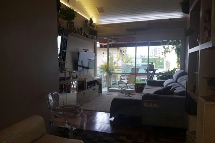 Sobrado à venda com 4 quartos, sendo 2 suítes, em Santana, São Paulo, SP