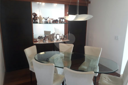 Apartamento à venda com 4 quartos, sendo 1 suíte, em Tijuca, Rio de Janeiro, RJ
