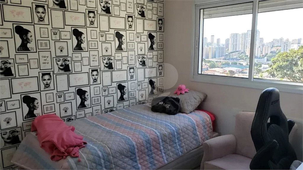 Apartamento à venda com 3 suítes em Vila Alexandria, São Paulo, SP