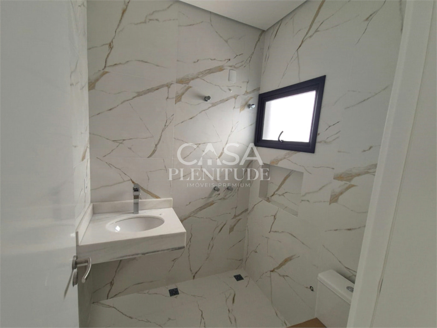 Casa em condomínio à venda com 3 suítes em Wanel Ville, Sorocaba, SP