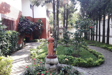 Casa à venda com 5 quartos, sendo 3 suítes, em Butantã, São Paulo, SP