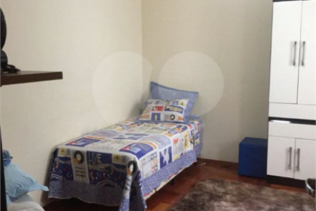 Casa à venda com 4 quartos, sendo 2 suítes,  em Vila Monumento, São Paulo, SP
