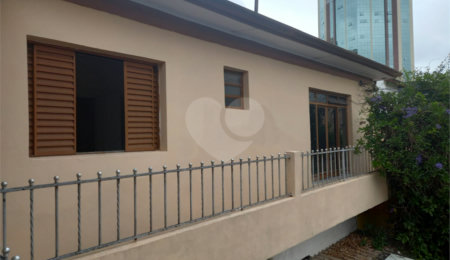 Sobrado à venda com 3 quartos, sendo 1 suíte,  em Santana, São Paulo, SP