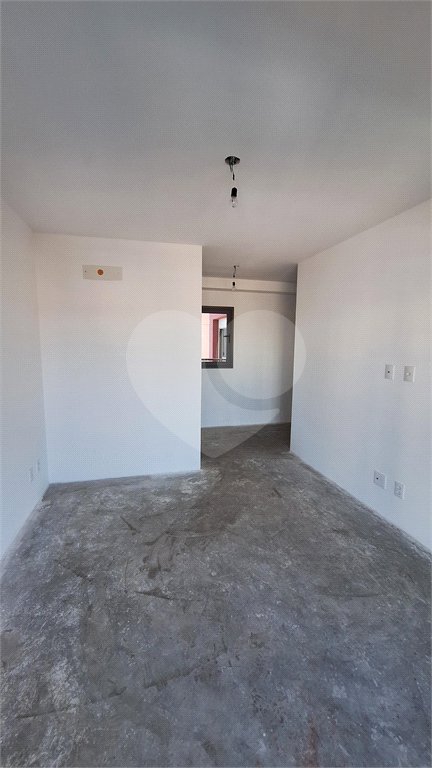 Apartamento à venda com 3 suítes em Vila Romana, São Paulo, SP