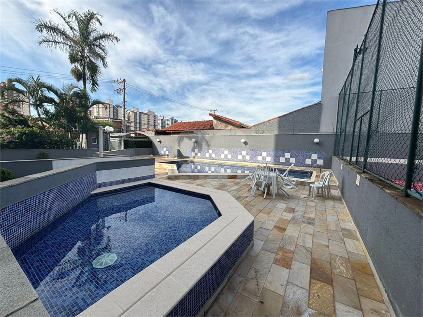 Apartamento à venda com 3 quartos, sendo 1 suíte, em Vila Esperança, São Paulo, SP