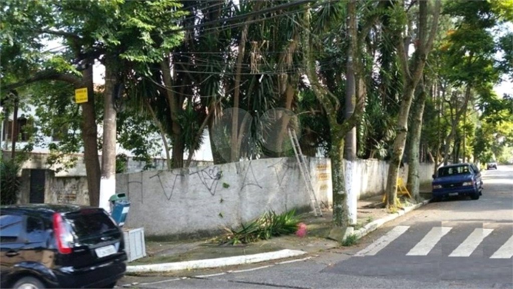 Terreno à venda no condomínio Senador Vergueiro, São Paulo - SP