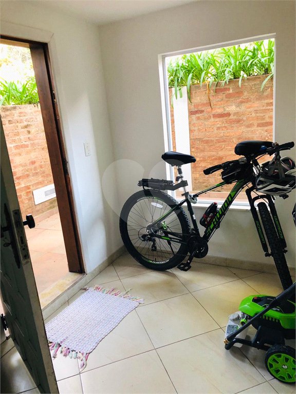 Casa Térrea à venda com 4 quartos, sendo 1 suíte, em Roseira, Mairiporã, SP