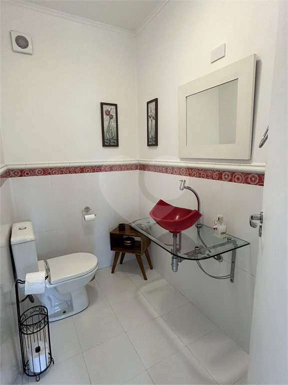 Casa à venda com 3 quartos, sendo 1 suíte, no condomínio Alpes da Cantareira, Mairiporã - SP