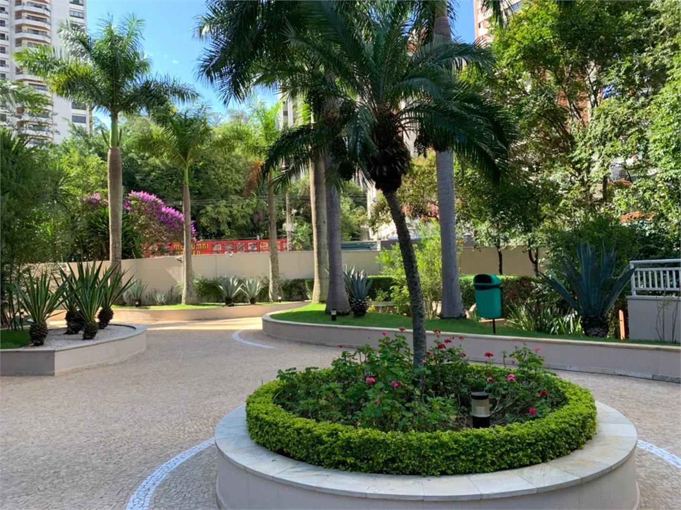 Apartamento à venda com 2 quartos, sendo 1 suíte, em Vila Andrade, São Paulo, SP