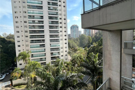 Apartamento à venda com 2 suítes em Parque do Morumbi, São Paulo, SP