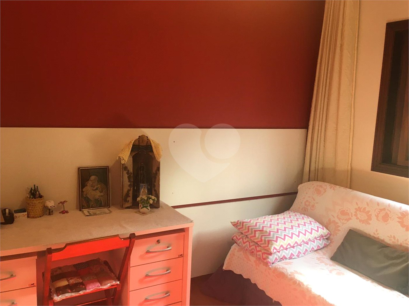 Casa à venda com 3 quartos, sendo 1 suíte, no condomínio Morada de Itapuã, São Paulo - SP