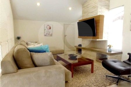 Casa à venda com 3 suítes no condomínio Residencial Parque Arco-íris, Atibaia - SP