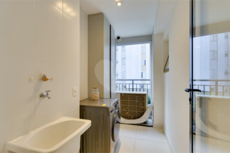 Apartamento à venda com 3 quartos, sendo 1 suíte, em Jardim Marajoara, São Paulo, SP