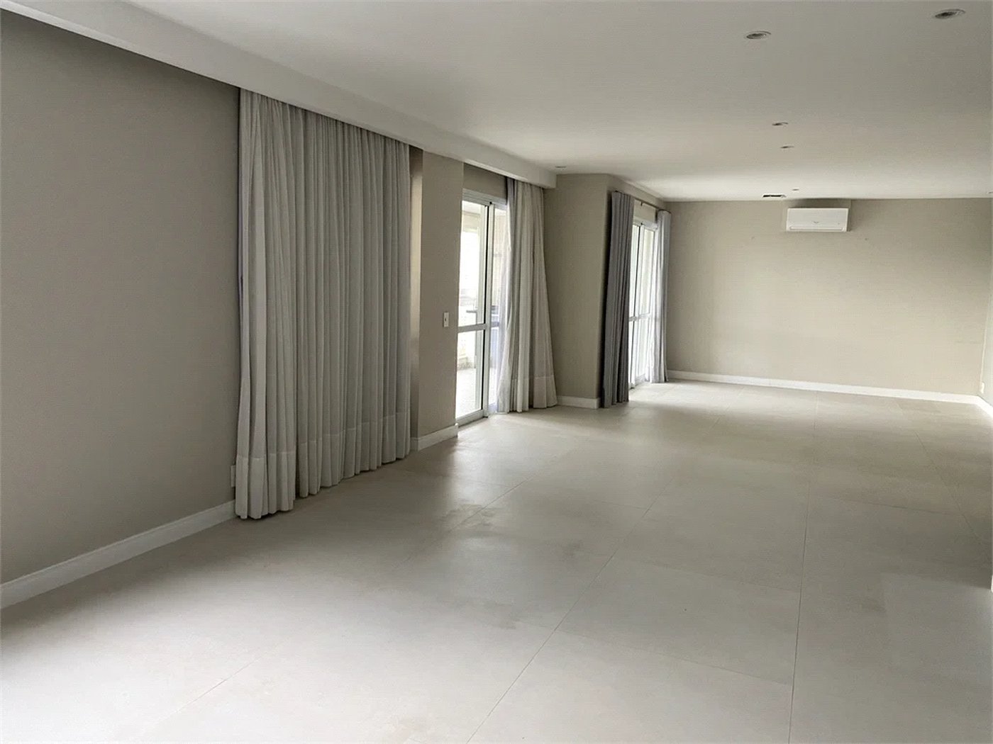 Apartamento à venda com 3 suítes em Vila Andrade, São Paulo, SP