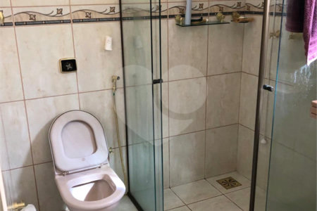 Casa à venda com 4 quartos, sendo 2 suítes, no condomínio Zuleika Jabour, Salto - SP