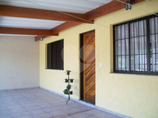 Sobrado à venda com 5 quartos, sendo 1 suíte,  em Tremembé, São Paulo, SP