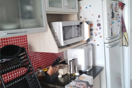Apartamento à venda com 3 quartos, sendo 1 suíte,  em Jardim Ester Yolanda, São Paulo, SP