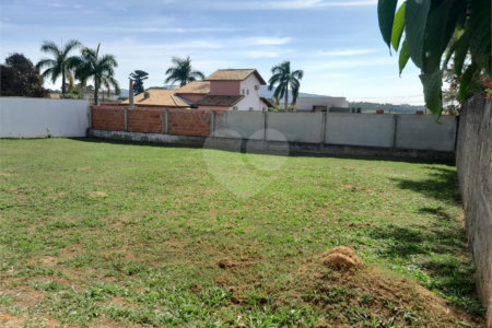 Casa à venda com 3 suítes no condomínio Village Ipanema 1, Araçoiaba da Serra - SP