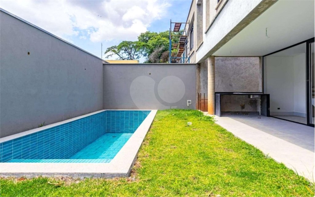 Casa à venda com 4 suítes no condomínio Venezia, São Paulo - SP
