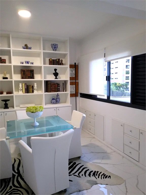 Apartamento à venda com 4 suítes em Vila Andrade, São Paulo, SP