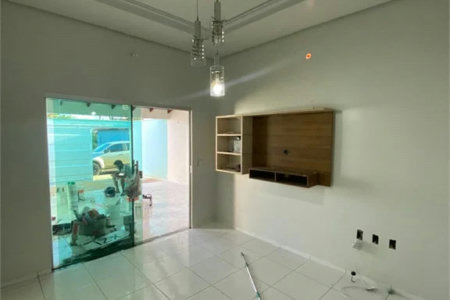 Casa para alugar com 3 quartos, sendo 1 suíte, em Açucena, Balsas, MA