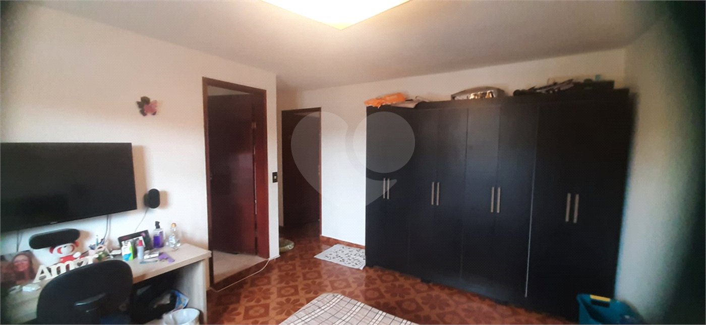 Sobrado à venda com 4 quartos, sendo 1 suíte, em Jardim Brasil (zona Norte), São Paulo, SP