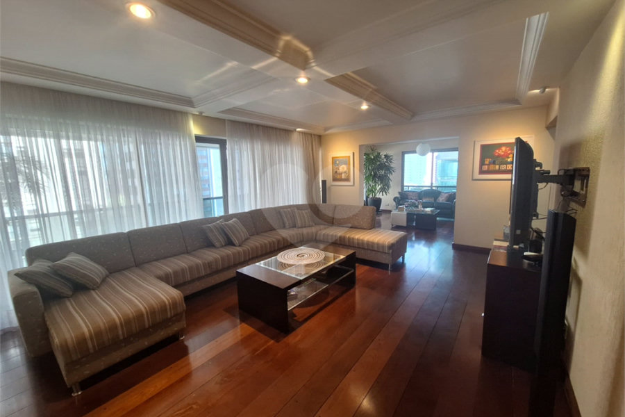 Apartamento à venda com 4 quartos, sendo 2 suítes, em Santana, São Paulo, SP