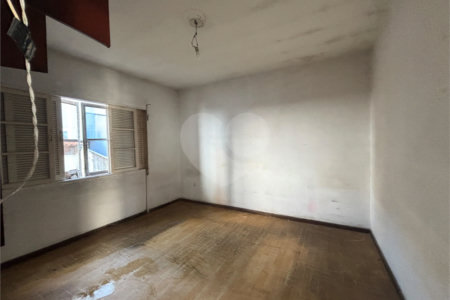 Sobrado à venda com 4 quartos em Vila Paulicéia, São Paulo, SP