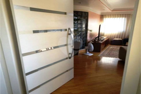 Apartamento à venda com 3 quartos, sendo 1 suíte, em Paraíso do Morumbi, São Paulo, SP