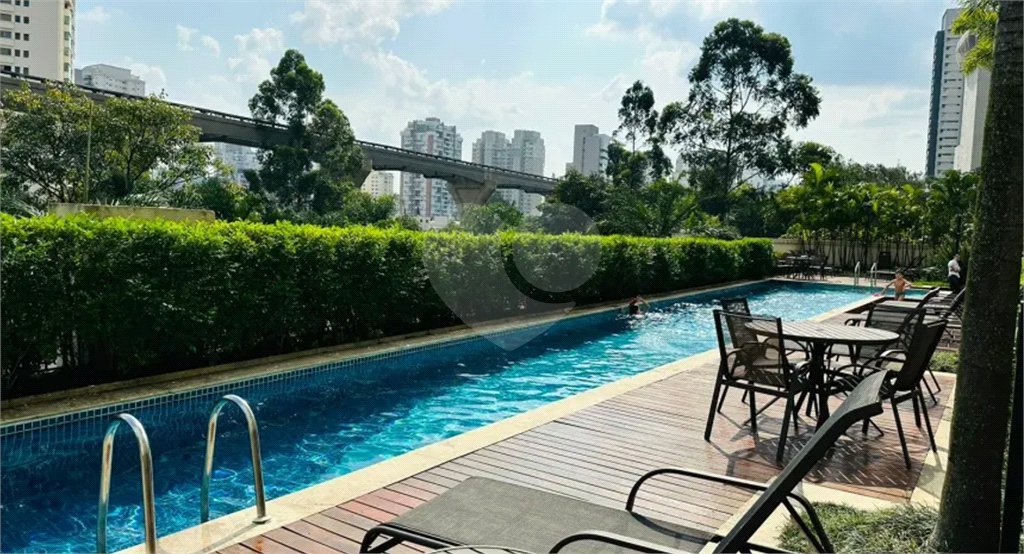 Apartamento à venda com 4 quartos, sendo 3 suítes,  em Campo Belo, São Paulo, SP