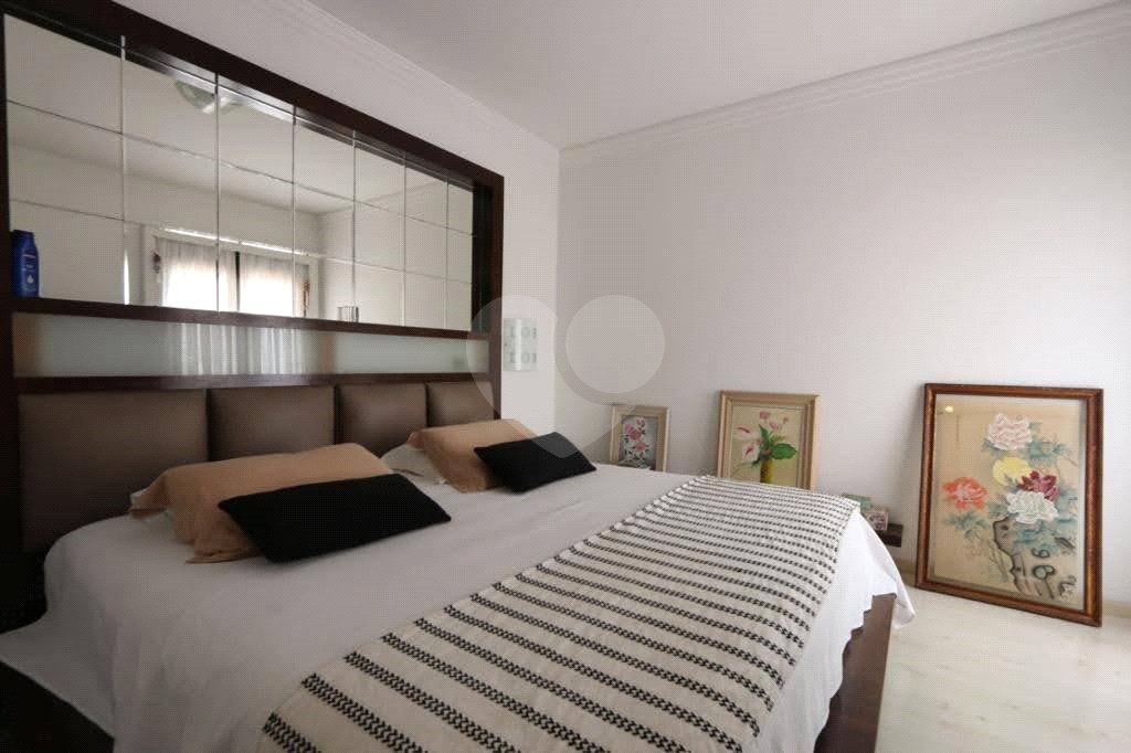 Apartamento à venda com 4 quartos, sendo 2 suítes,  em Vila Uberabinha, São Paulo, SP