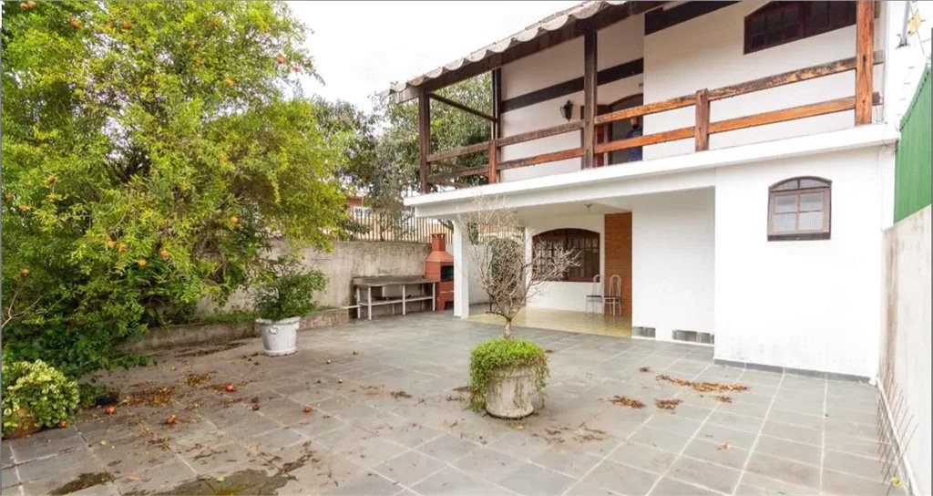 Casa à venda com 4 quartos, sendo 1 suíte,  em Vila Tiradentes, São Paulo, SP