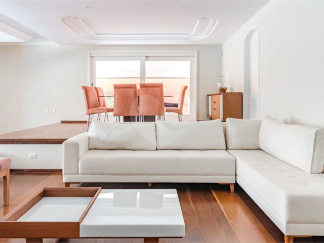 Casa à venda com 4 suítes no condomínio Residencial Chácara Monte Alegre, São Paulo - SP