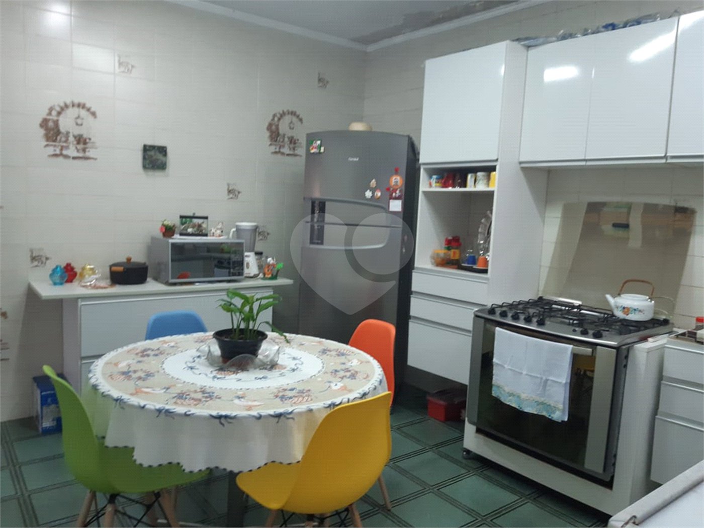 Sobrado à venda com 3 quartos, sendo 1 suíte, em Tremembé, São Paulo, SP
