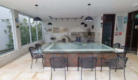 Casa à venda com 5 quartos, sendo 2 suítes,  no condomínio Swiss Park, São Bernardo do Campo - SP