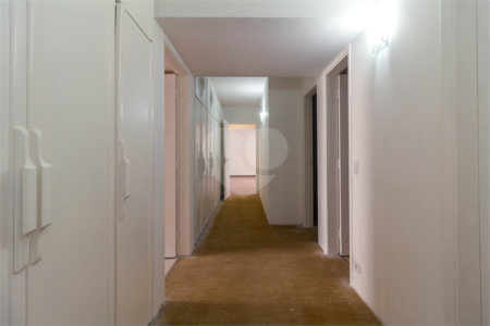Apartamento à venda com 4 quartos, sendo 2 suítes, em Brooklin, São Paulo, SP