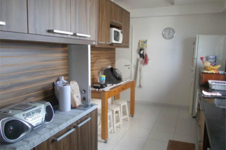 Apartamento à venda com 3 quartos, sendo 2 suítes,  em Rio Pequeno, São Paulo, SP