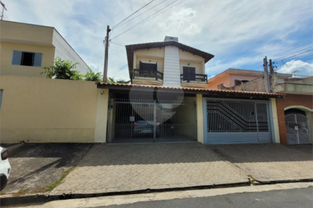 Sobrado à venda com 3 quartos, sendo 1 suíte, em Jardim Líbano, São Paulo, SP