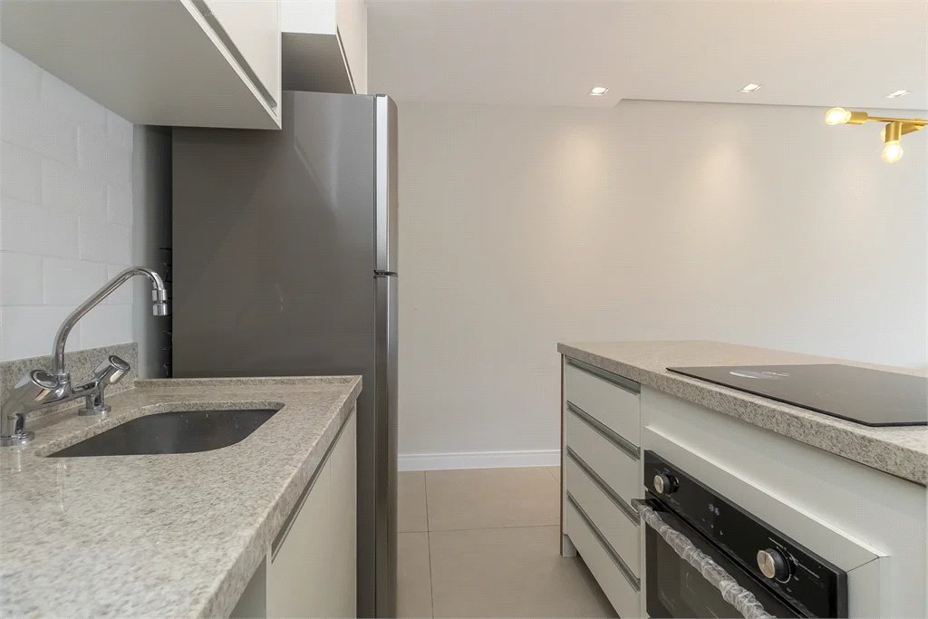 Apartamento à venda com 1 quarto em Vila Cordeiro, São Paulo, SP
