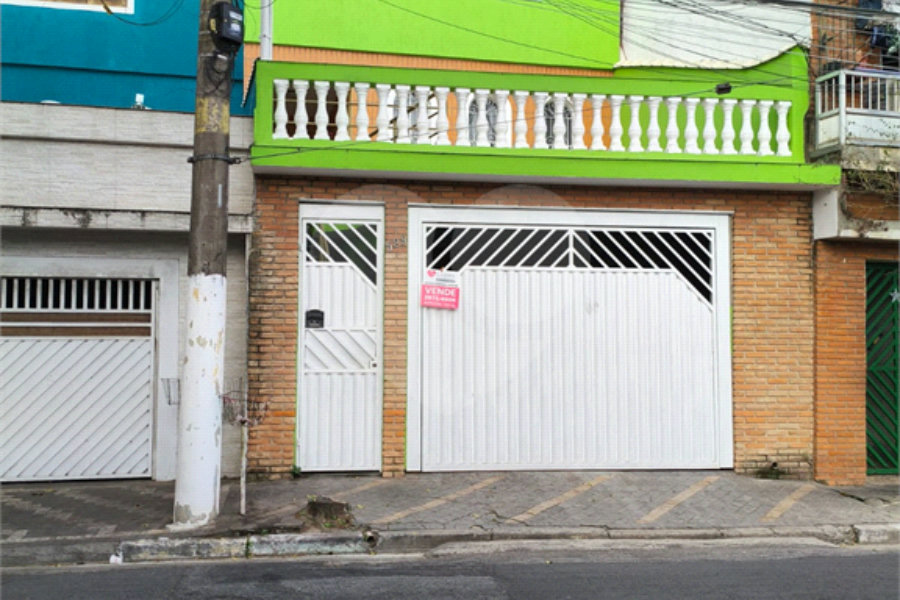 Sobrado à venda com 3 quartos, sendo 1 suíte, em Vila Albertina, São Paulo, SP