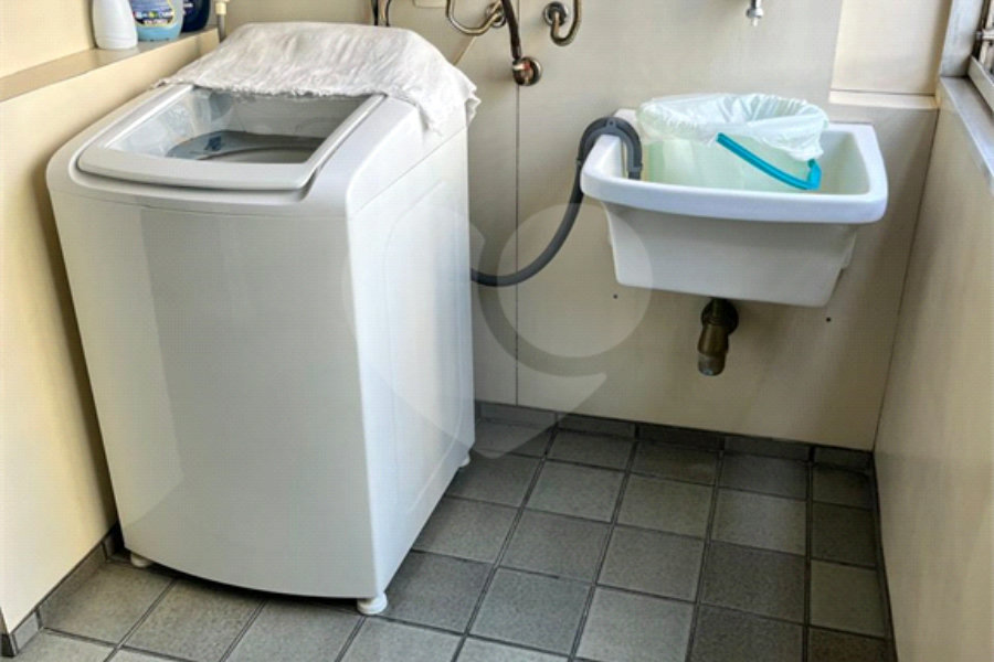 Apartamento à venda com 2 quartos em Bela Vista, São Paulo, SP
