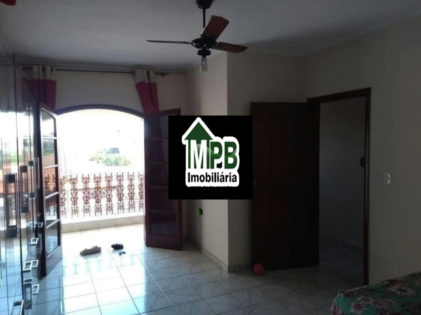 Sobrado à venda com 3 quartos, sendo 1 suíte, em Jardim Guaiba, Sorocaba, SP