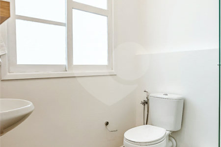 Apartamento à venda com 3 quartos em Vila Cordeiro, São Paulo, SP