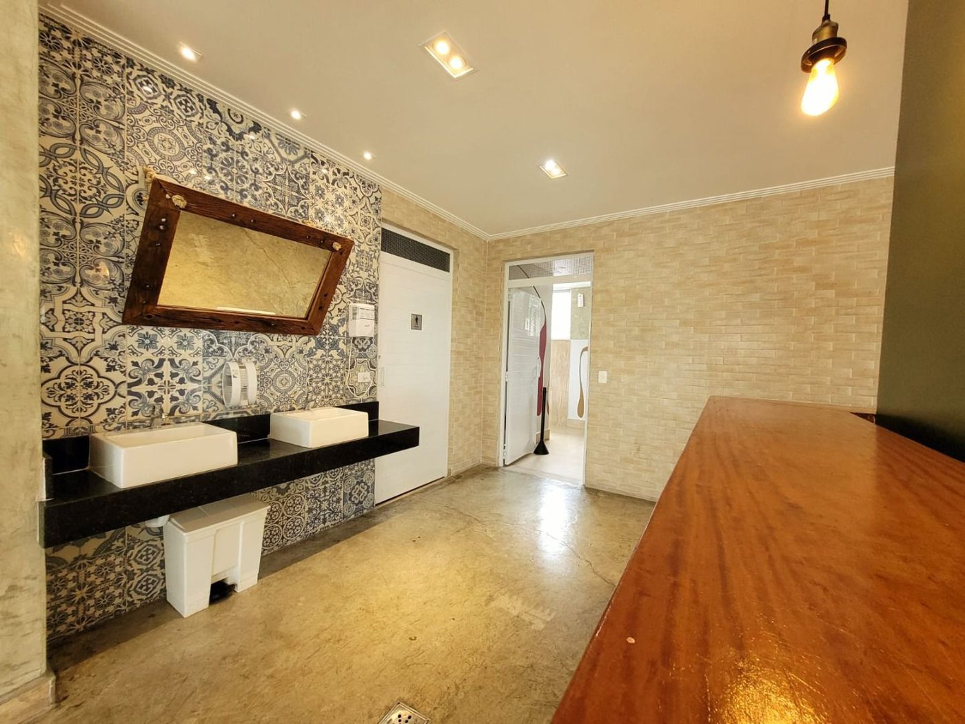Terreno à venda, 1800 m² por R$ 4.700.000,00 - Ilha Porchat - São Vicente/SP